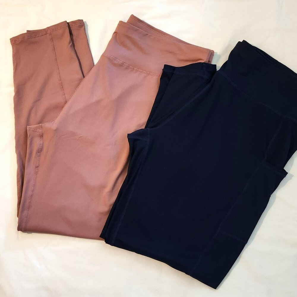 Source Unknown Ankle & Cropped Leggings in Dusty Rose and Black - Picture 2 of 3